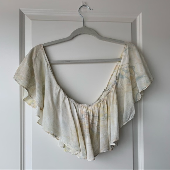 Blue Life Kiss Me Crop Top - Picture 2 of 9